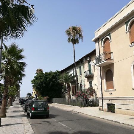 Guest House B&B Via Marina Reggio di Calabria Eksteriør bilde