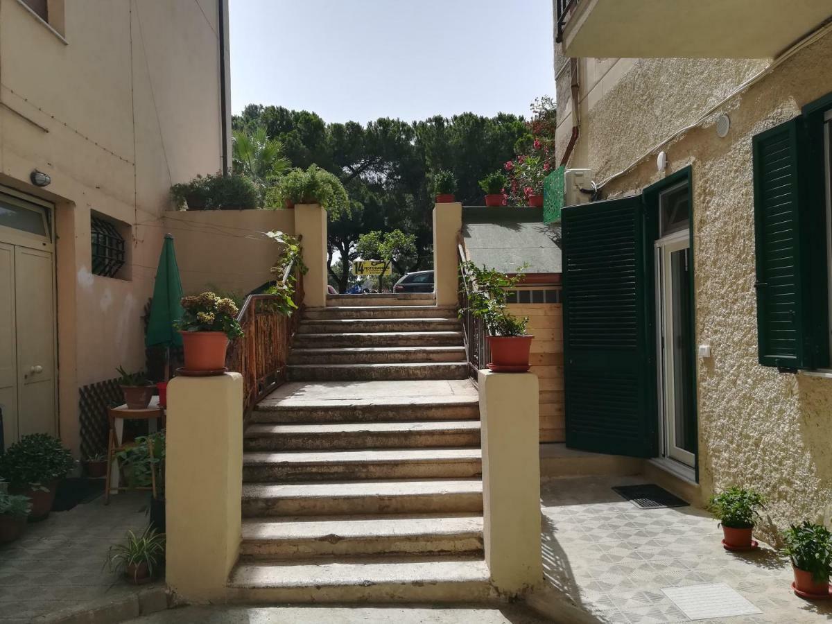 Guest House B&B Via Marina Reggio di Calabria Eksteriør bilde
